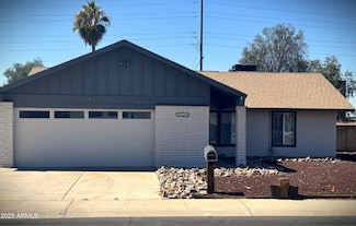 5529 W Zoe Ella Way, Glendale, AZ 85306