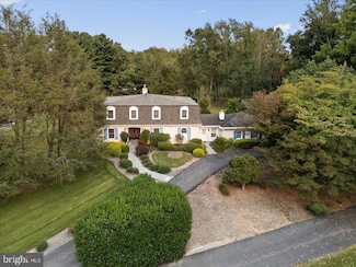 645 Seneca Rd, Great Falls, VA 22066