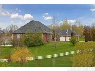 5241 Yvette St, Loretto, MN 55357