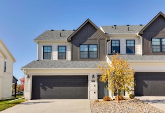 14150 Wilden Dr, Urbandale, IA 50323