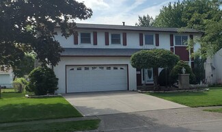 4993 Shadycrest Rd, Columbus, OH 43229