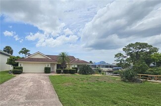 27226 Barefoot Ln, Bonita Springs, FL 34135