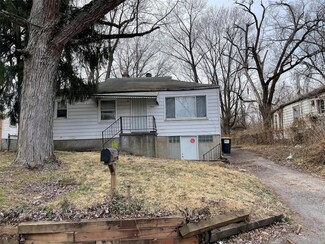10169 Winkler Dr, Saint Louis, MO 63136