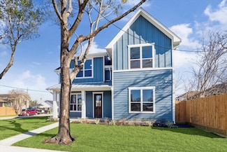 219 Cosmos St, Houston, TX 77009