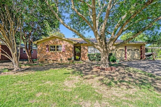 7332 Trimble Dr, Fort Worth, TX 76134
