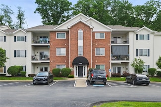 850 Hidden Ridge Ct Unit 101, South Park, PA 15129