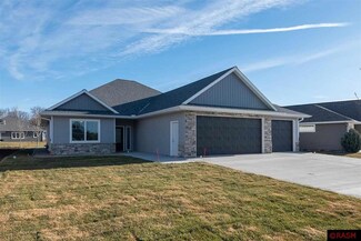 125 125 Dancing Waters Cir, Mankato, MN 56001