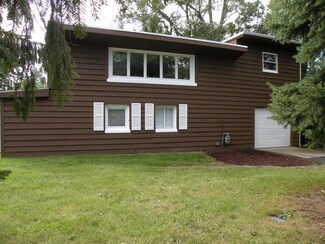 2135 N Bonnie Brook Ln Unit W, Waukegan, IL 60087