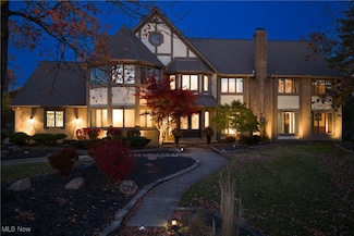 6560 Queens Way, North Royalton, OH 44133