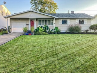 321 Willow Ridge Dr, Buffalo, NY 14228