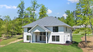 1270 Glen Eagle Dr, Greensboro, GA 30642