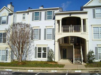 8206 Crossbrook Ct Unit 101, Lorton, VA 22079