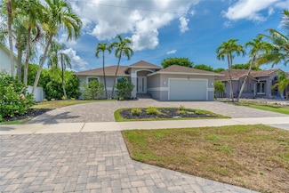 201 S Bahama Ave, Marco Island, FL 34145