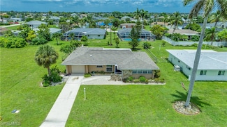 1313 SE 40th St, Cape Coral, FL 33904