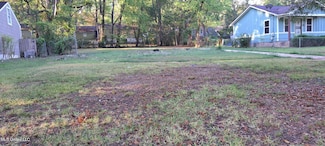 755 Cedarhurst Rd, Jackson, MS 39206