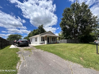 724 Montvue Ave, Morristown, TN 37813