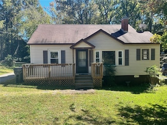 122 Cedar St, Westminster, SC 29693