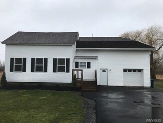 5630 Shawnee Rd, Sanborn, NY 14132