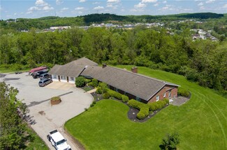 140 Greendale Dr, Greensburg, PA 15601