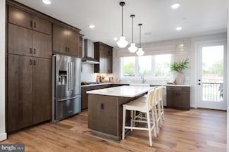 317 Calvert Ave, Alexandria, VA 22301