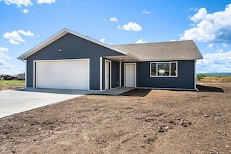 10885 Eagle Ct, Belle Fourche, SD 57717