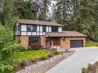 2726 E Mount Vernon Dr, Spokane, WA 99223