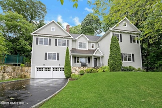 32 Meyer Place, Riverside, CT 06878