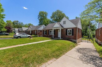 8908 Apache Ln, Saint Louis, MO 63114