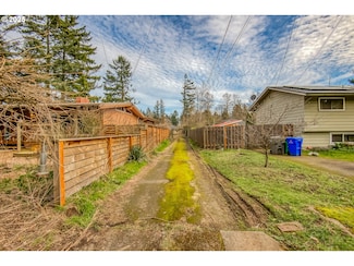 2244 SE 110th Ave, Portland, OR 97216