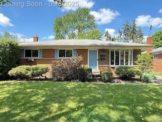 26239 Wexford Dr, Warren, MI 48091