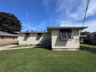 921 Gaudet Dr, Marrero, LA 70072