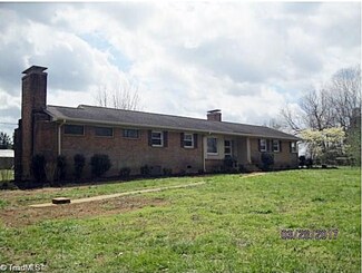 162 Pittsboro St, Staley, NC 27355