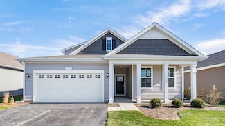 880 Mesa Ln, Pingree Grove, IL 60140