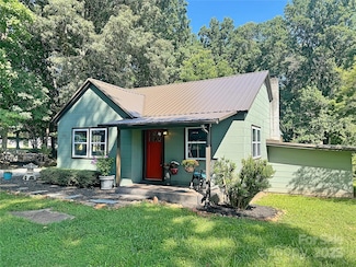 201 Barnes Ln, Stony Point, NC 28678