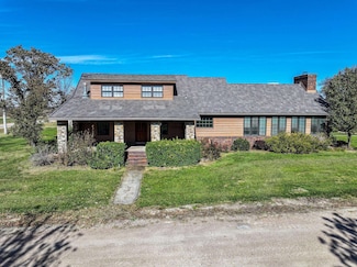 810 29th Rd, Little River, KS 67457