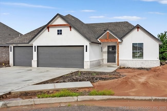 6516 N 27th St, Broken Arrow, OK 74014