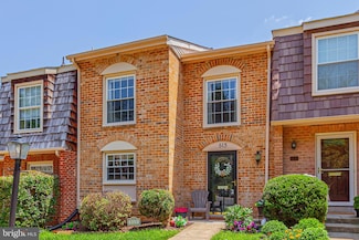 513 Meadow Hall Dr, Rockville, MD 20851