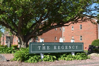 153 Regency Park Dr, Agawam, MA 01001