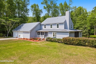 233 Carl Seitter Dr, Wilmington, NC 28401