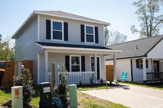 16778 N Marie Village Dr, Conroe, TX 77306