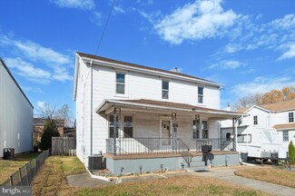 1128 Randall Ave, Upper Chichester, PA 19061