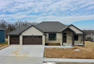 4605 Sawgrass Dr, Columbia, MO 65203