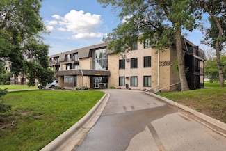 3399 Kent St Unit 211, Saint Paul, MN 55126