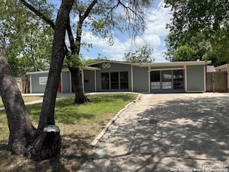 310 Brettonwood Dr, San Antonio, TX 78218