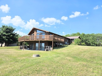 19-28 Hidden Valley Dr, Lanark, IL 61046