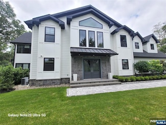 258 County Rd, Demarest, NJ 07627