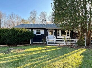 139 Baker Blvd, Syracuse, NY 13209