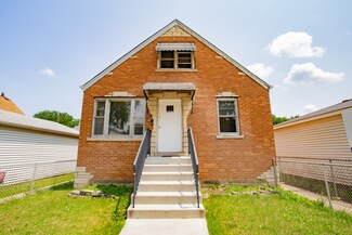 3831 N Osceola Ave, Chicago, IL 60634
