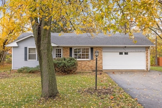 840 Whitlock Ave, Aurora, IL 60506