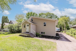 1814 5th St N, Fargo, ND 58102